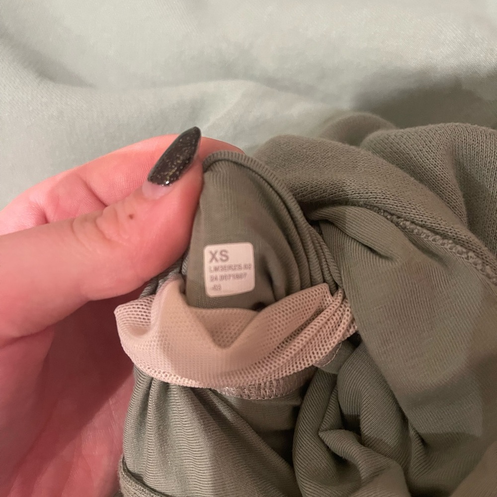 Lululemon Men’s Steady State Pullover Hoodie - Picture 6 of 6